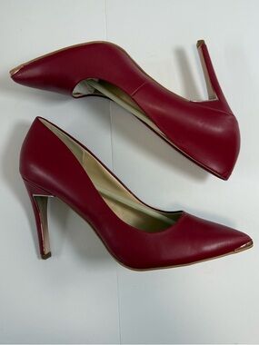 Jenn Ardor Red Pointed-Toe Pumps with Branded Box